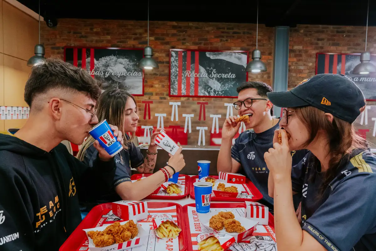 Lee más sobre el artículo Comer en familia: vive este momento especial junto a las mejores opciones